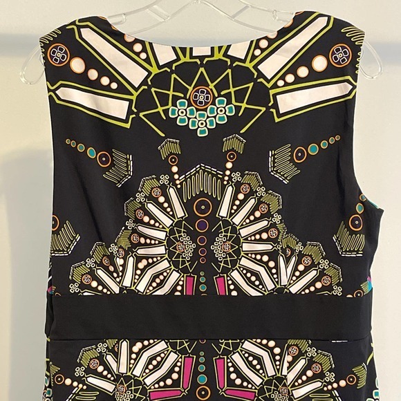 Nicole by Nicole Miller‎ Sleeveless Lined V Neck Dress Size 12 Preowned - Picture 4 of 10